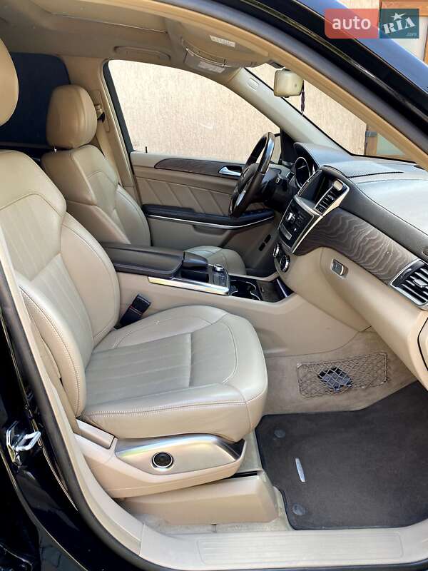 Внедорожник / Кроссовер Mercedes-Benz GL-Class 2012 в Сваляве фото 19 Внедорожник / Кроссовер Mercedes-Benz GL-Class 2012 в Сваляве