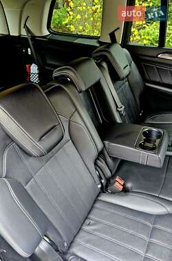 Внедорожник / Кроссовер Mercedes-Benz GL-Class 2015 в 
