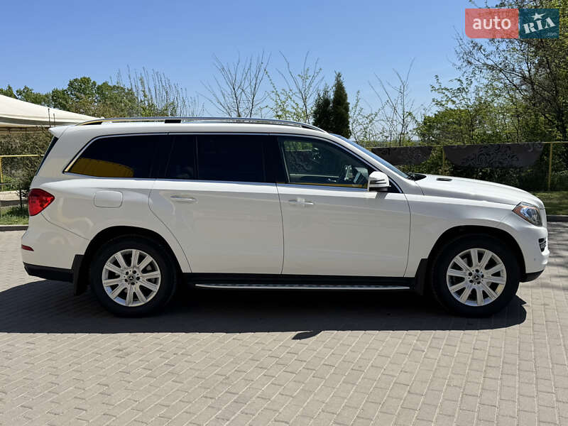 Позашляховик / Кросовер Mercedes-Benz GL-Class 2015 в Смілі