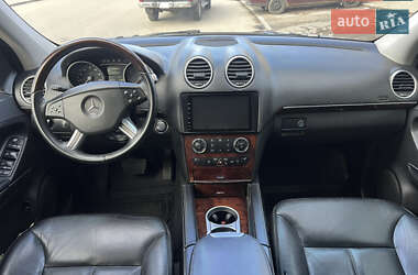 Внедорожник / Кроссовер Mercedes-Benz GL-Class 2006 в 