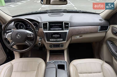 Позашляховик / Кросовер Mercedes-Benz GL-Class 2013 в 