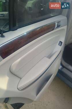 Внедорожник / Кроссовер Mercedes-Benz GL-Class 2010 в 
