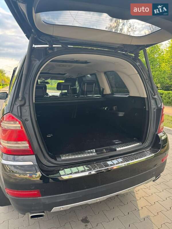 Позашляховик / Кросовер Mercedes-Benz GL-Class 2009 в Києві