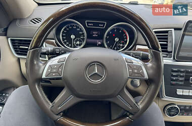 Позашляховик / Кросовер Mercedes-Benz GL-Class 2014 в 