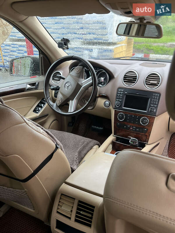 Внедорожник / Кроссовер Mercedes-Benz GL-Class 2012 в Черновцах
