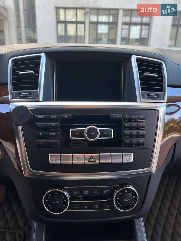 Позашляховик / Кросовер Mercedes-Benz GL-Class 2012 в Києві