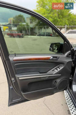 Позашляховик / Кросовер Mercedes-Benz GL-Class 2011 в 