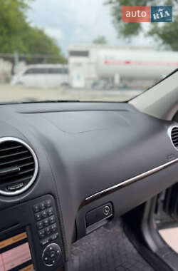 Позашляховик / Кросовер Mercedes-Benz GL-Class 2011 в 