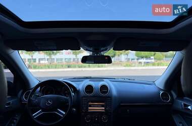 Позашляховик / Кросовер Mercedes-Benz GL-Class 2011 в 