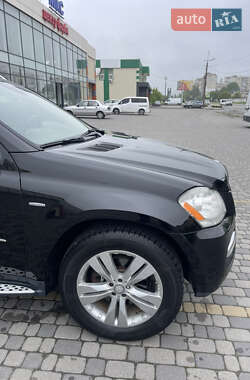 Внедорожник / Кроссовер Mercedes-Benz GL-Class 2012 в 