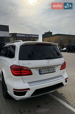 Позашляховик / Кросовер Mercedes-Benz GL-Class 2013 в 