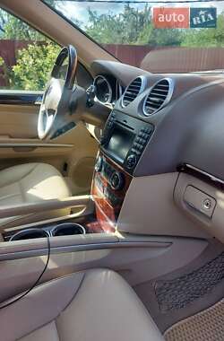 Внедорожник / Кроссовер Mercedes-Benz GL-Class 2011 в 