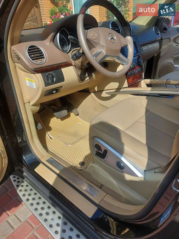 Внедорожник / Кроссовер Mercedes-Benz GL-Class 2011 в Фастове