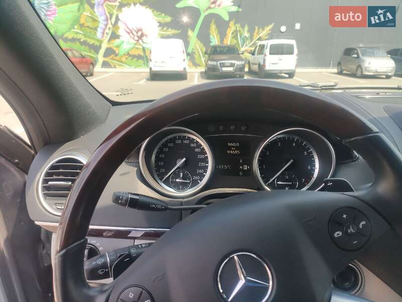 Позашляховик / Кросовер Mercedes-Benz GL-Class 2010 в Києві
