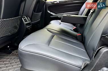 Позашляховик / Кросовер Mercedes-Benz GL-Class 2011 в 