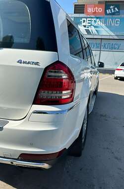 Внедорожник / Кроссовер Mercedes-Benz GL-Class 2010 в 