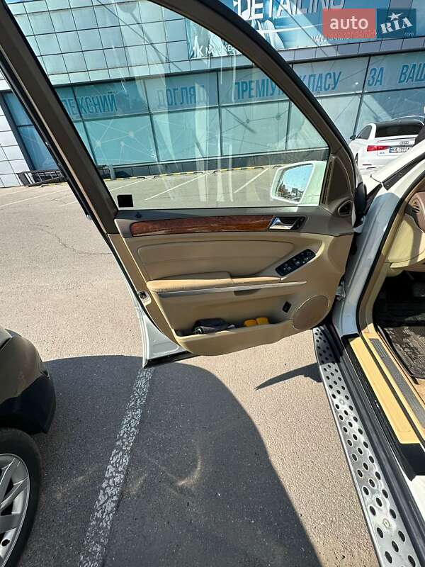 Внедорожник / Кроссовер Mercedes-Benz GL-Class 2010 в Кобеляках