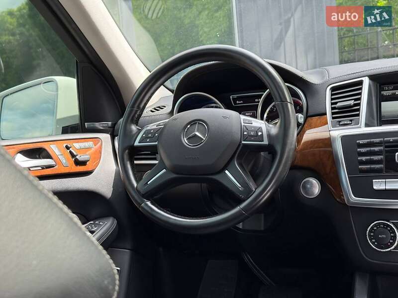 Внедорожник / Кроссовер Mercedes-Benz GL-Class 2015 в Хмельницком фото 32 Внедорожник / Кроссовер Mercedes-Benz GL-Class 2015 в Хмельницком