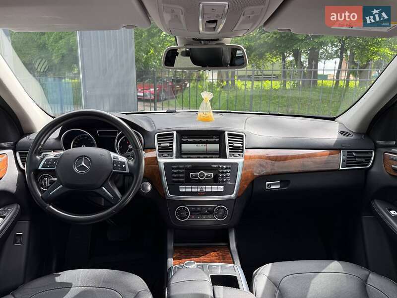 Внедорожник / Кроссовер Mercedes-Benz GL-Class 2015 в Хмельницком фото 29 Внедорожник / Кроссовер Mercedes-Benz GL-Class 2015 в Хмельницком