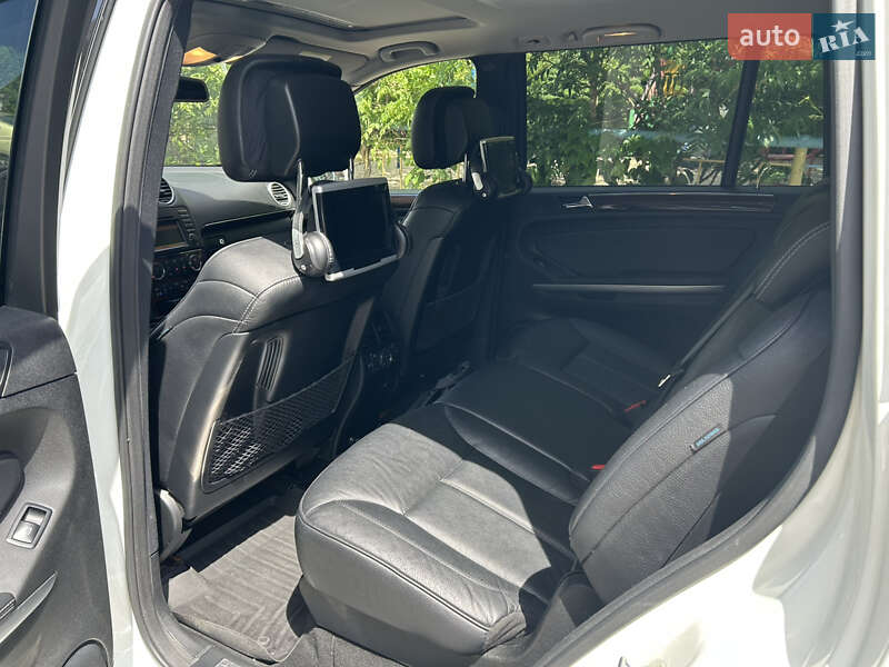 Позашляховик / Кросовер Mercedes-Benz GL-Class 2010 в Павлограді фото 24 Позашляховик / Кросовер Mercedes-Benz GL-Class 2010 в Павлограді