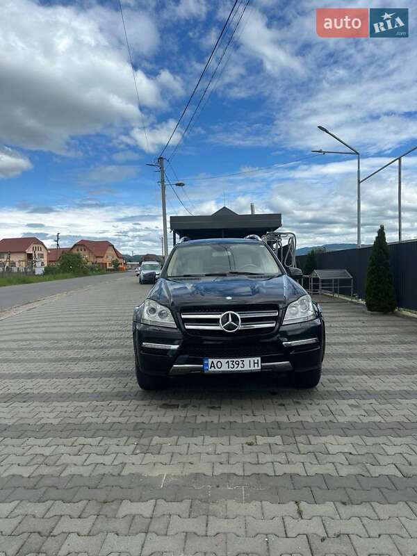 Внедорожник / Кроссовер Mercedes-Benz GL-Class 2010 в 