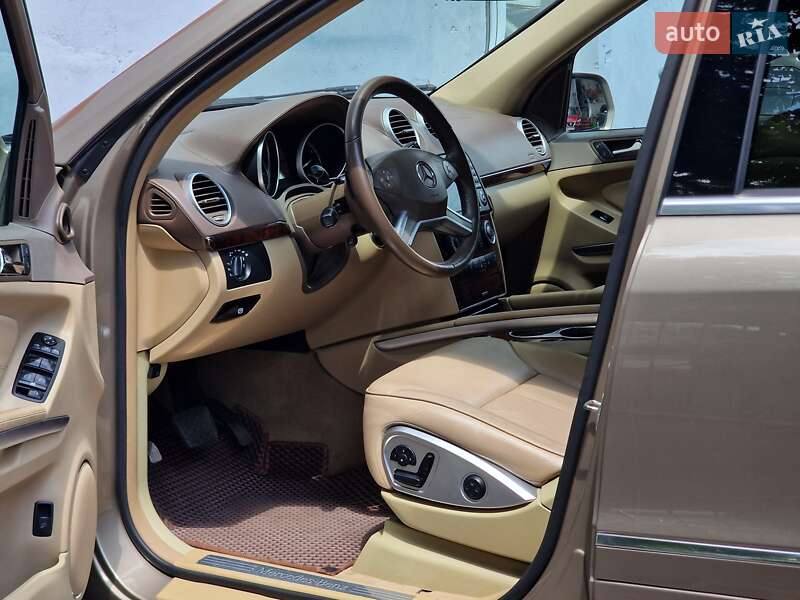 Позашляховик / Кросовер Mercedes-Benz GL-Class 2010 в Одесі