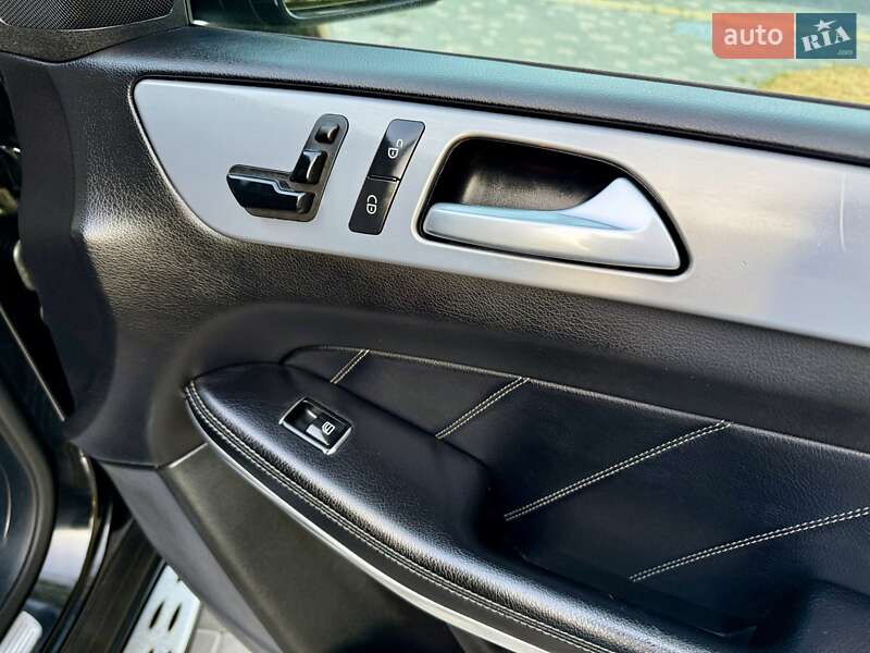 Позашляховик / Кросовер Mercedes-Benz GL-Class 2013 в Одесі