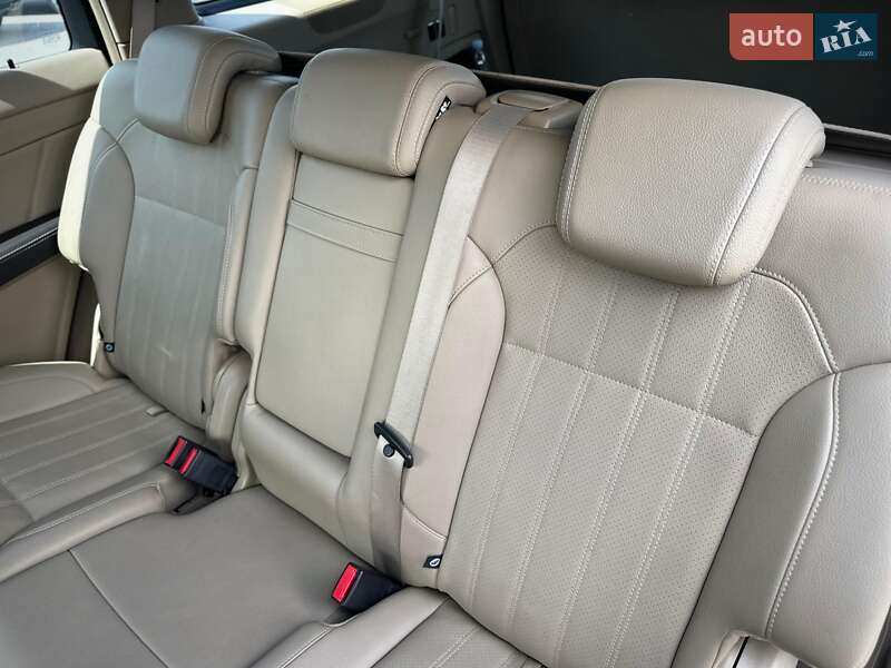 Позашляховик / Кросовер Mercedes-Benz GL-Class 2015 в Києві