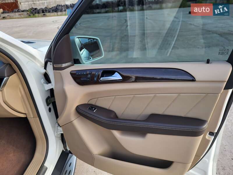 Внедорожник / Кроссовер Mercedes-Benz GL-Class 2015 в Запорожье