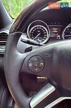 Внедорожник / Кроссовер Mercedes-Benz GL-Class 2012 в 