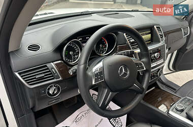 Позашляховик / Кросовер Mercedes-Benz GL-Class 2013 в 