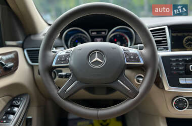 Позашляховик / Кросовер Mercedes-Benz GL-Class 2014 в 