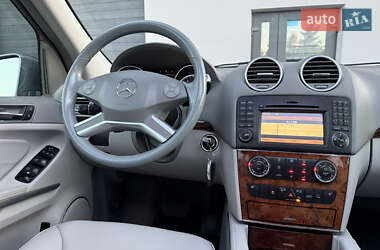 Внедорожник / Кроссовер Mercedes-Benz GL-Class 2012 в 