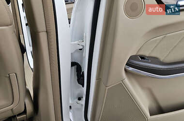 Позашляховик / Кросовер Mercedes-Benz GL-Class 2014 в 