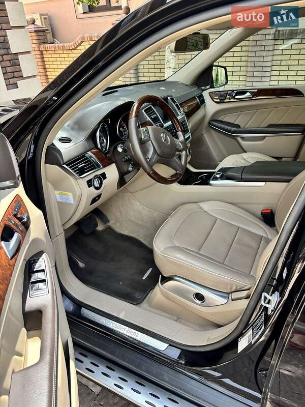 Внедорожник / Кроссовер Mercedes-Benz GL-Class 2012 в Черновцах