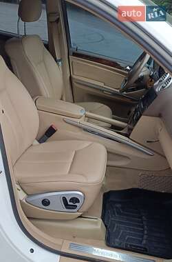 Внедорожник / Кроссовер Mercedes-Benz GL-Class 2011 в 
