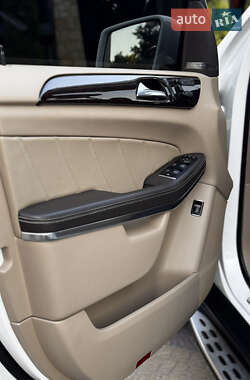 Позашляховик / Кросовер Mercedes-Benz GL-Class 2014 в 