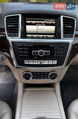 Позашляховик / Кросовер Mercedes-Benz GL-Class 2014 в 