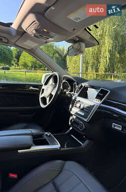 Позашляховик / Кросовер Mercedes-Benz GL-Class 2014 в 