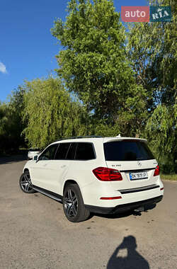 Позашляховик / Кросовер Mercedes-Benz GL-Class 2014 в 