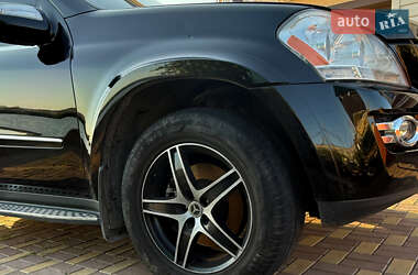 Позашляховик / Кросовер Mercedes-Benz GL-Class 2009 в 