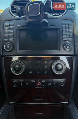 Позашляховик / Кросовер Mercedes-Benz GL-Class 2009 в 
