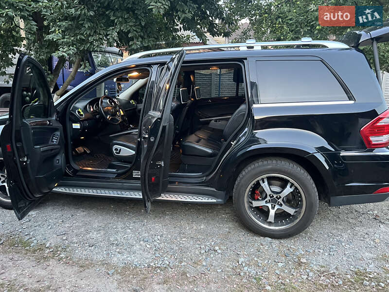 Позашляховик / Кросовер Mercedes-Benz GL-Class 2010 в Димері