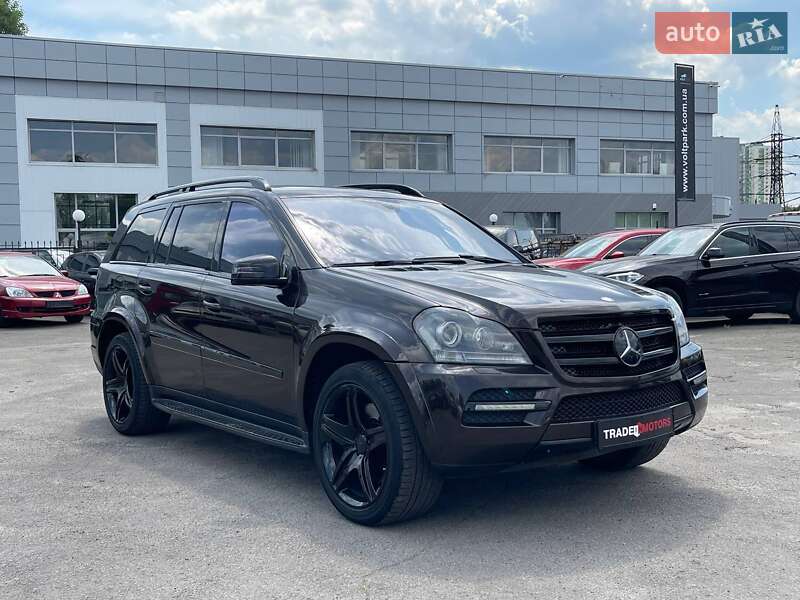 Mercedes-Benz GL-Class 2010
