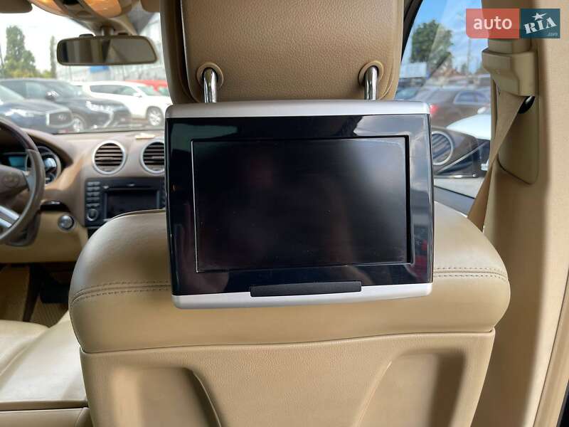 Позашляховик / Кросовер Mercedes-Benz GL-Class 2010 в Києві