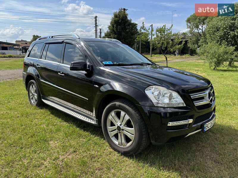 Внедорожник / Кроссовер Mercedes-Benz GL-Class 2010 в 