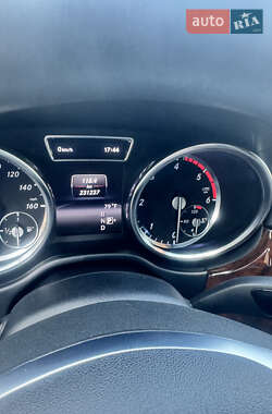 Позашляховик / Кросовер Mercedes-Benz GL-Class 2013 в 