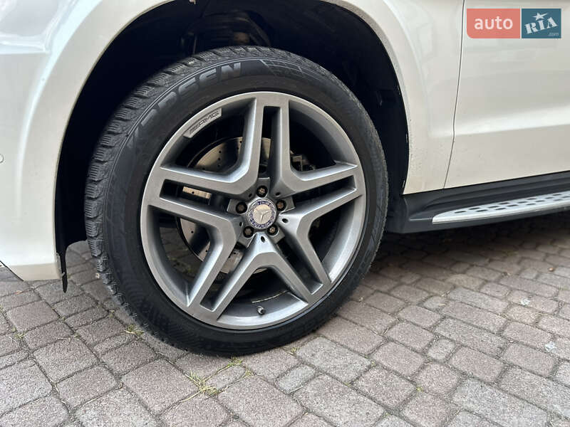 Позашляховик / Кросовер Mercedes-Benz GL-Class 2014 в Києві