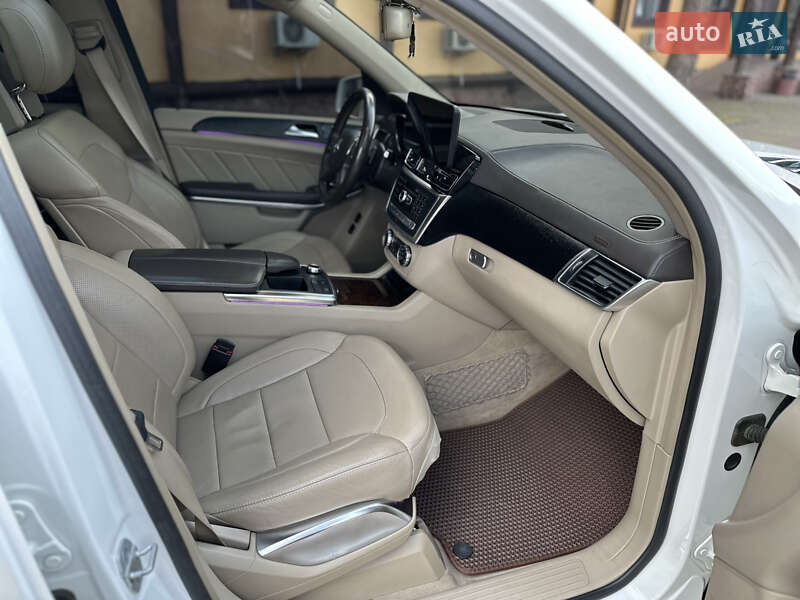 Позашляховик / Кросовер Mercedes-Benz GL-Class 2014 в Києві