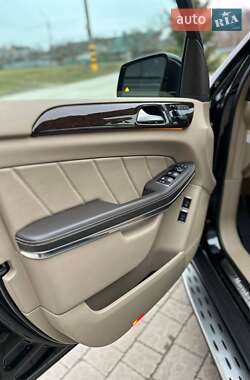 Внедорожник / Кроссовер Mercedes-Benz GL-Class 2012 в 